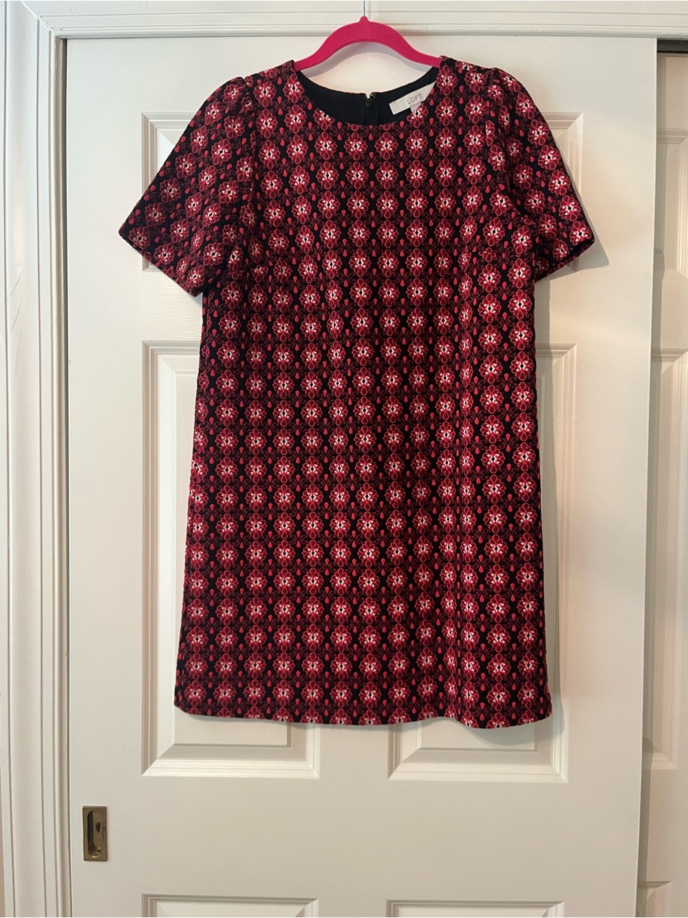 LOFT Red and Black Short Sleeve Shift Dress